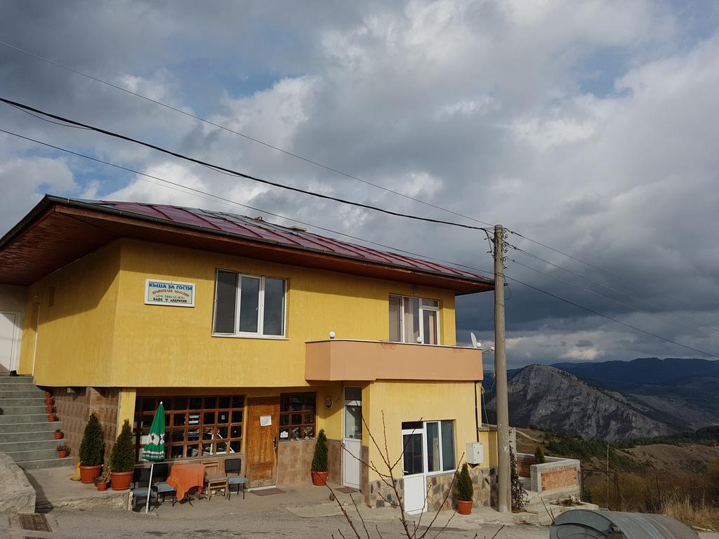 Guest House Chala Екстер'єр фото